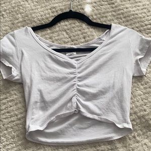 white middle scrunch crop tee